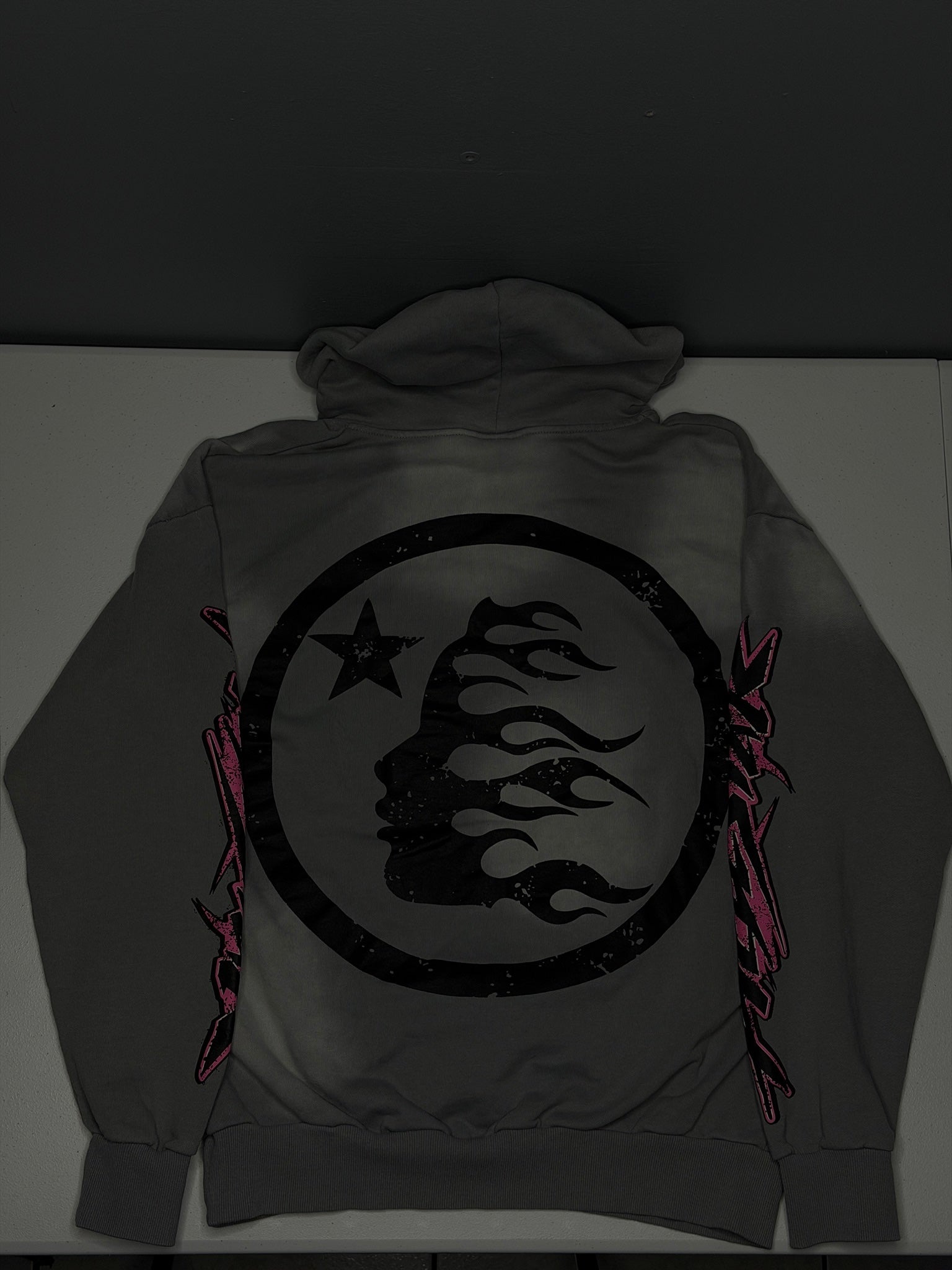 Hellstar Tee- Sweatshirt